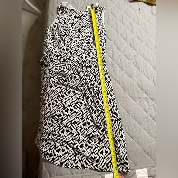 NY&Co  Black and White Patterned Dress - Picture 8 of 9